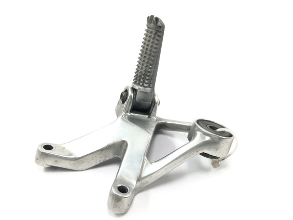 Yamaha YZF 750 R 4HN [1995] - Sozius Fußrastenanlage rechts Rastenhalter