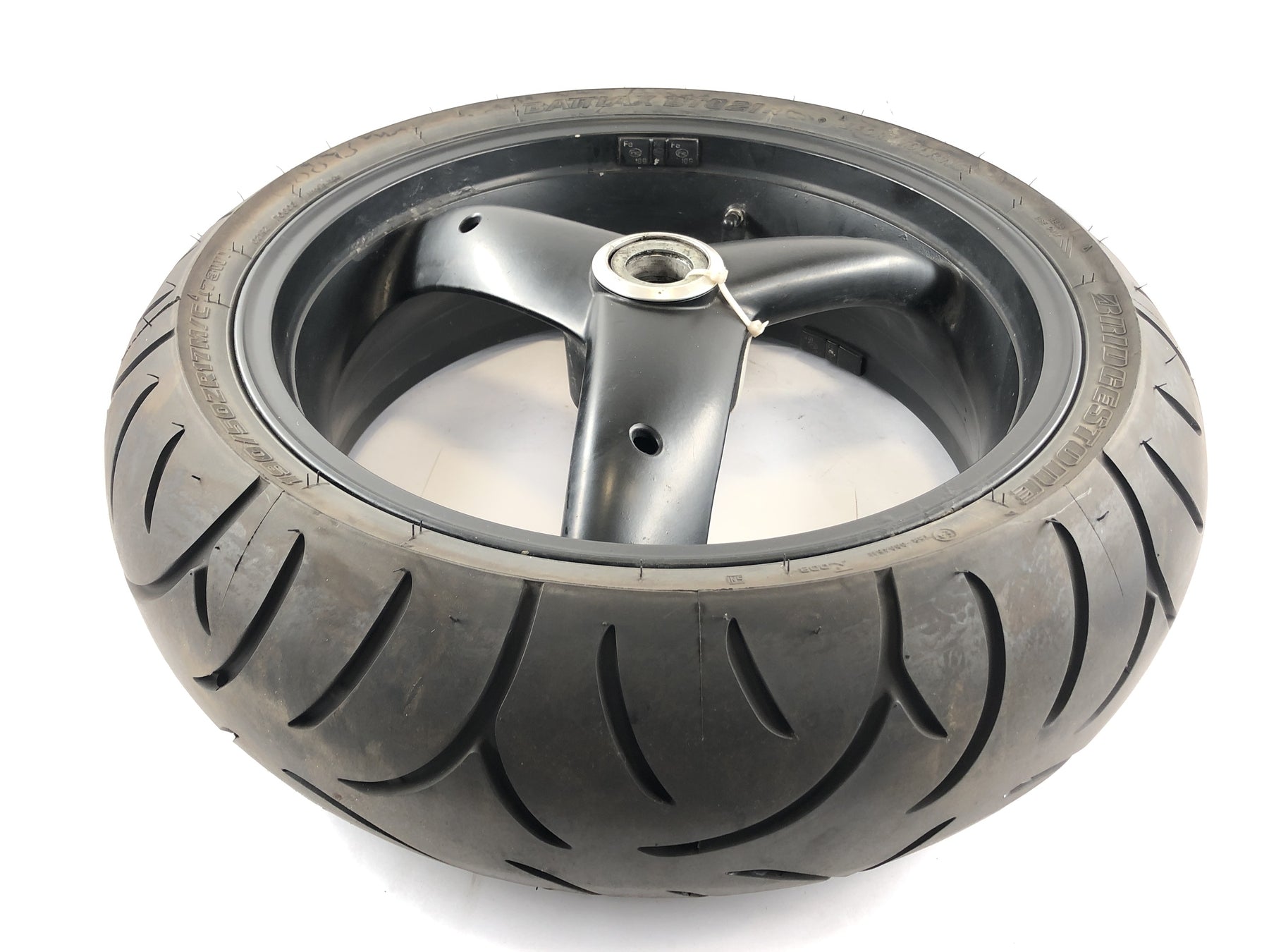 Triumph Speed ​​Triple 955i [1999] - Rear wheel rim rear 190/50 ZR17