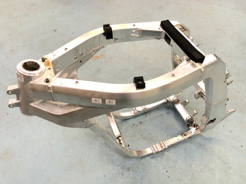 Suzuki GSX -R 1100 W GU75 C [1993] - Frame zonder papieren