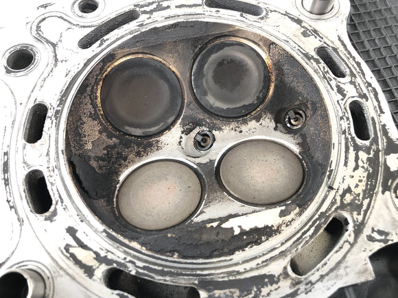 Suzuki VZ 1500 WVCU [2011] - головка блока цилиндров, клапанная головка