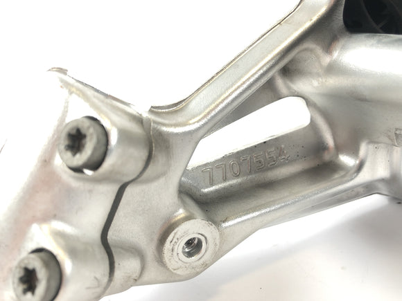 BMW K 1300 S K12S [2010] - zámečník Zündchlos CDI Tank Lock pro Gabelbrücke nad tacho kokpitem ECU