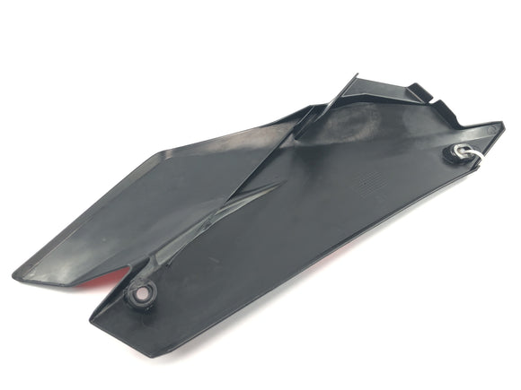 SWM SM 125 R [2018] - Painel lateral tampa lateral direita