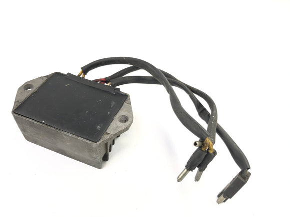 Ducati 900 SS [1991] - Regler