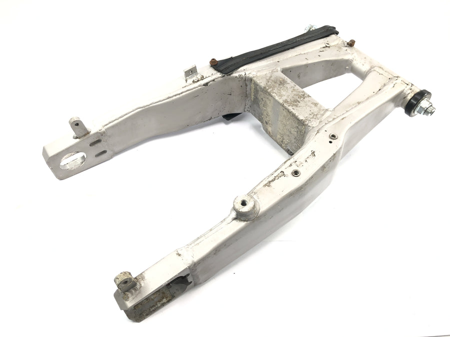 Yamaha GTS 1000 4FV [1997] - Rear swingarm with chain slider and bearings