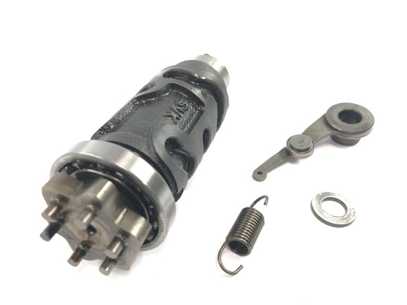 Yamaha MT 03 RM02 [2007] - pružinový mechanismus řazení segmentu řazení řadicího bubnu