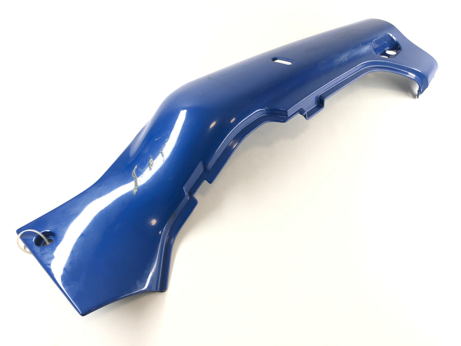 Suzuki GSX -R 1100 W Gu75 C [1993] - Zadní oplášťování pravého pláště