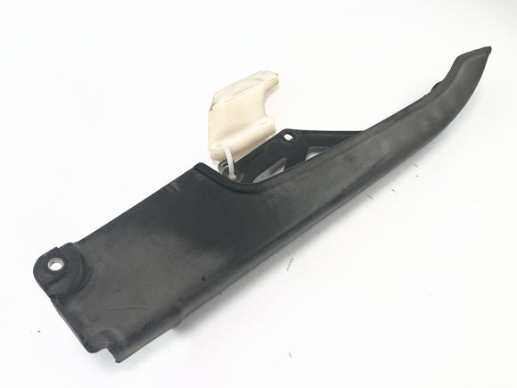 Honda NX 650 RD08 [1995] - Cobertura de orientação da cadeia de proteção à cadeia à esquerda