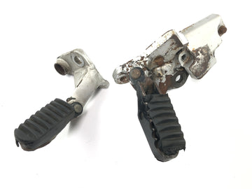 Honda XRV 750 Africa Twin RD04 [1990] - Fahrerfußrastenanlage links und rechts