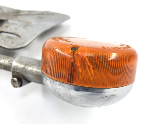 ヤマハXV 750 5G5 [1982]  - ブラケットとナンバープレートホルダーで信号をターン