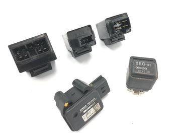 Yamaha GTS 1000 4FV [1997] - Relæ blandet parti