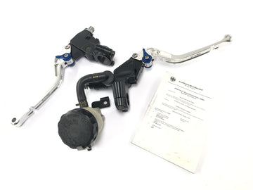 Triumph Sprint St 1050 [2005]  -  V Trecレバーと阿部とのハンドブレーキポンプとクラッチフィッティング