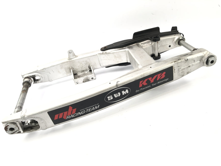 SWM SM 125 R [2018] - Schwinge Hinterradschwinge mit Schwingenachse und Hinterachse