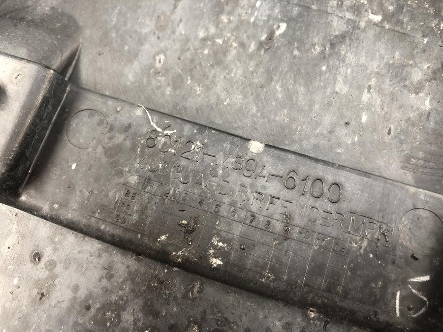 Honda CB 750 RC42 [1996] - Cubierta del soporte de la placa de la matrícula de protección de salpicaduras cubierta de la rueda trasera