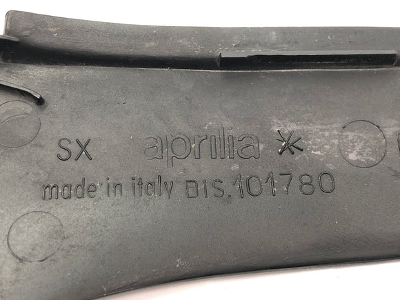 Aprilia RSV 1000 RP Mille [2001] - Innvendig panel øverst til venstre og høyre