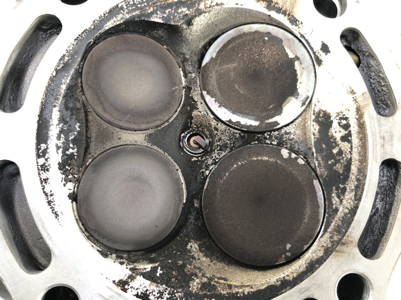 Husqvarna SM 630 A4 [2010] - Cylinderhoved til revision af ventiler defekte