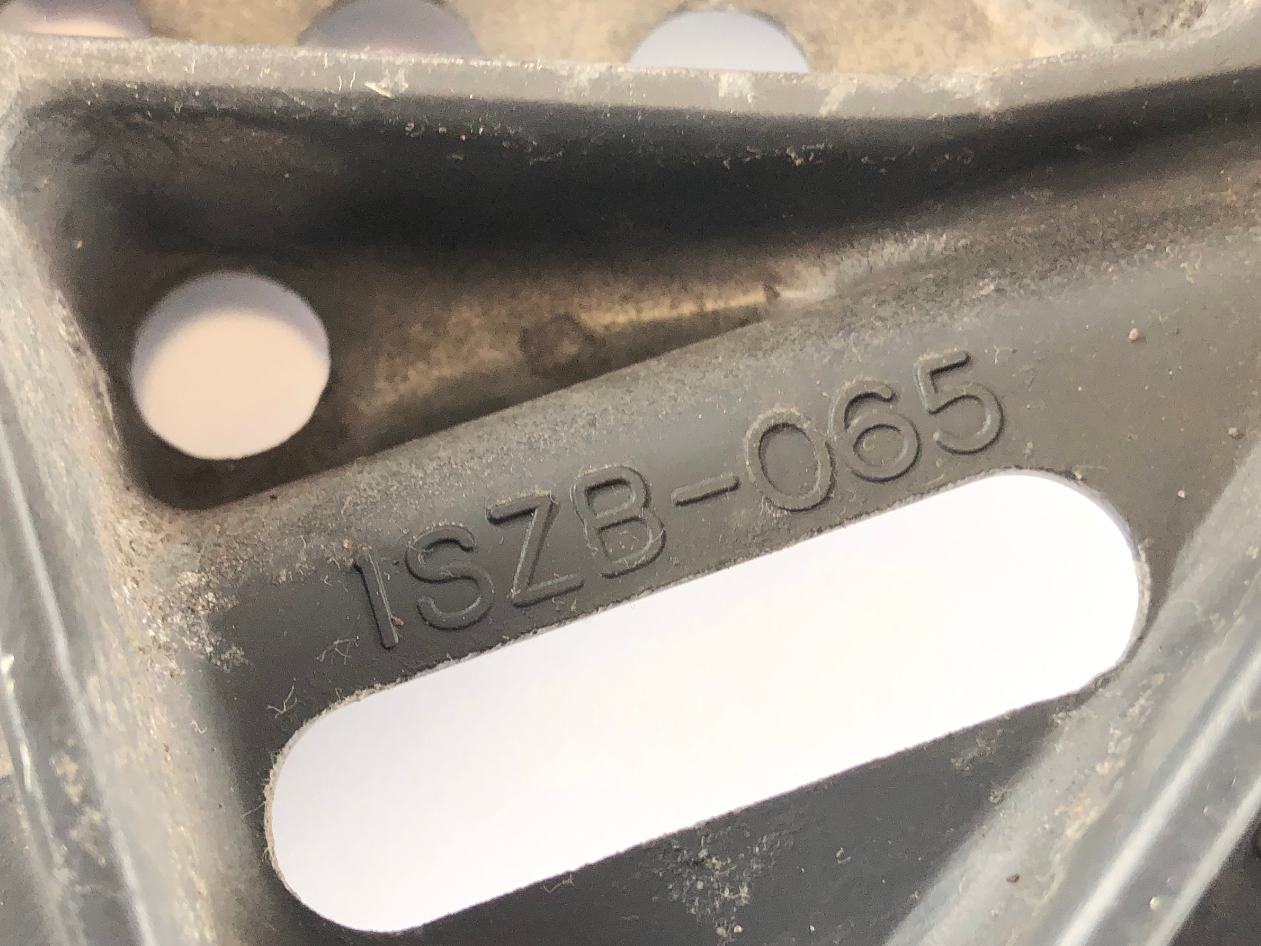 Suzuki GSX -R 1100 W GU75 C [1993] - Pinion Cover Engine LID