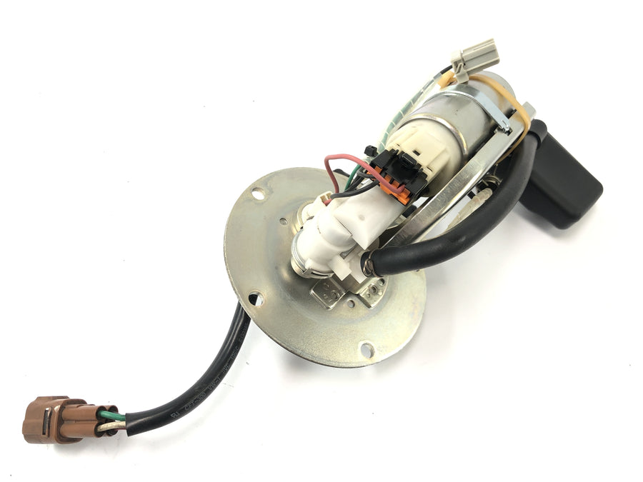 Suzuki VZ 1500 WVCU [2011] - Fuel pump petrol pump fuel feed pump