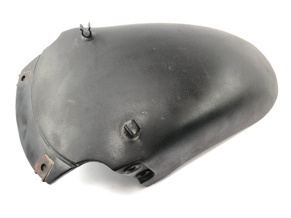 Triumph Sprint St 1050 [2005]  - フェンダーのフロントフィンギングリア部分