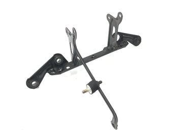 Aprilia RST 1000 Futura [2002] - Bevestig frame beugel voorkant