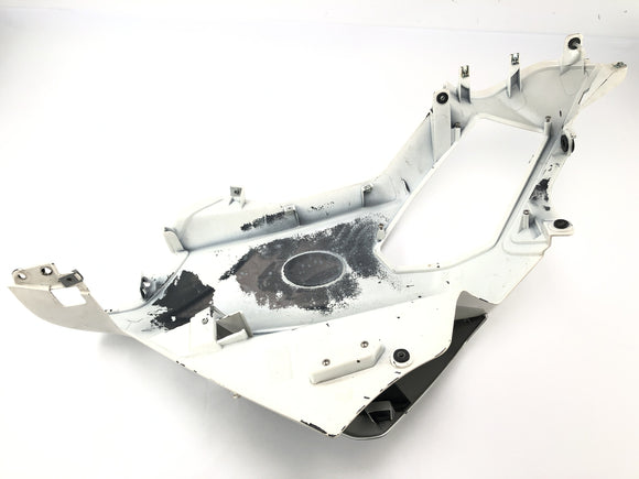 Moto Guzzi Stelvio 1200 4V [2009] - Pokrytá boční část na pravé části posunu