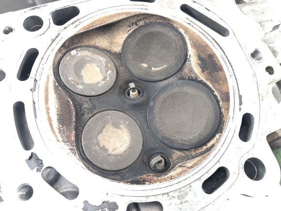 Aprilia RSV 1000 RP Mille [2001] - hlava válců přední