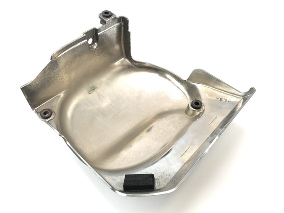 Suzuki VZ 1500 WVCU [2011] - крышка картера двигателя левая