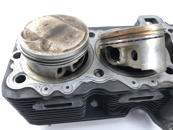 Suzuki GSX R 1100 GV73B [1990] - válec s písty