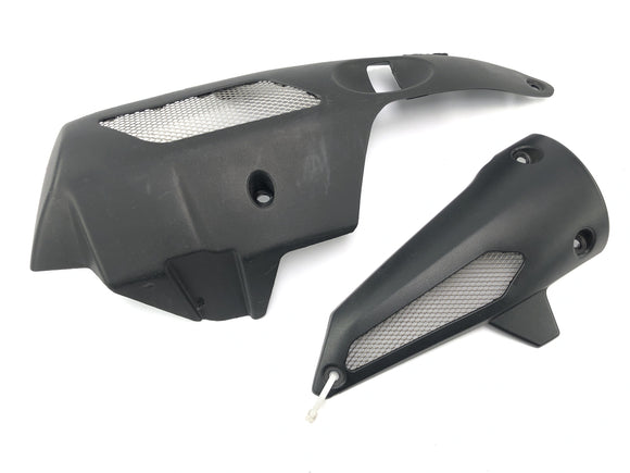 Moto Guzzi Stelvio 1200 4V [2009] - Verkleidung Lüftungsgitter Seitenteile Lufthutze rechts und links