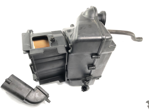 Kawasaki ZRX 1200 S ZRT20A [2002] - Caja de entrada de aire de filtro de aire de alojamiento de filtro de aire