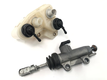 BMW K 1200 GT K12 [2003] - Hlavní válec zadního brzdového válce s expanzní nádrží