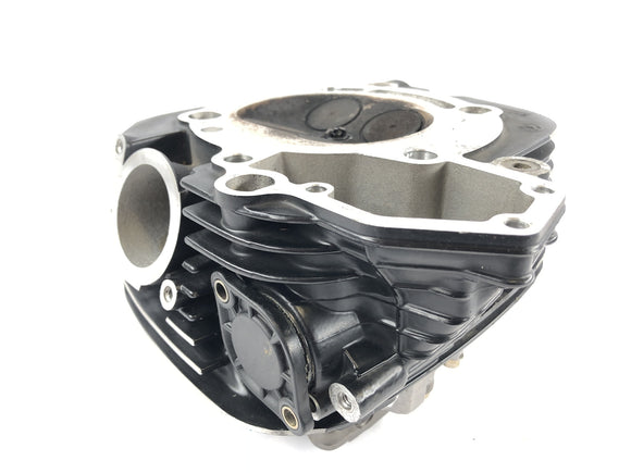 BMW R 1200 C 259C [1997]  - 左側にカムシャフトストーンとカムシャフトが付いているシリンダーヘッド