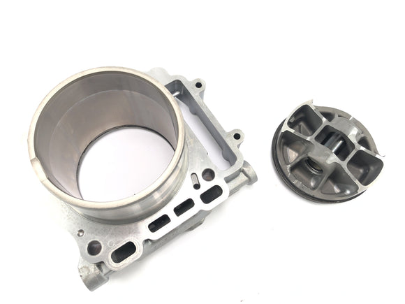 KTM 1050 Adventure [2017] - Cylinder z tłokami z przodu