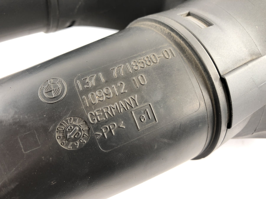 BMW K 1300 S K12S [2010] - Luchtinlaat luchtkanaal inlaatpijpluchtgids aan de linkerkant rechts