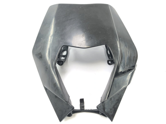 SWM SM 125 R [2018] - Oczyszczanie maski lampy z kokpitu z okładziny z przodu