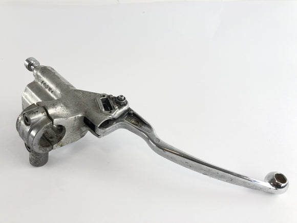 Suzuki vs 1400 VX51L [1987] - Złącze kierownicy pompy sprzęgła po lewej stronie