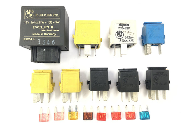 BMW R 1100 S R11S [2005]  - リレーとヒューズが回転されます