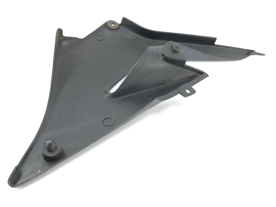 Kawasaki ZR7 ZR750F [1999] - Side Cladding Cover Links