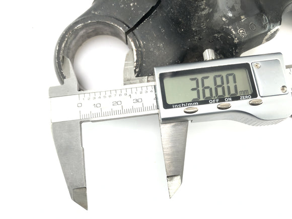 Honda GL 1000 Goldwing GL1 [1978] - Ponte do garfo acima do controle do guidão da cabeça de controle