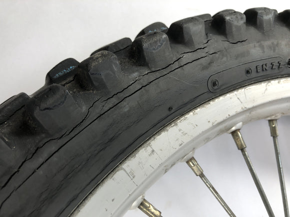 Yamaha TT 600 59x [1986] - Pneumatiky ráfku předním kola 1,60 x 21 "pneumatiky porézní