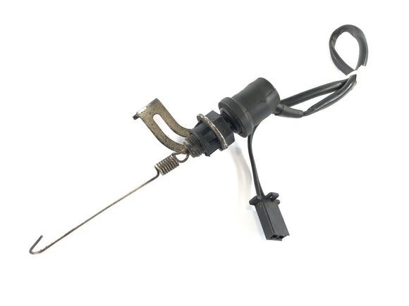 Yamaha YZF 750 R 4HN [1996] - Jarruvalokytkin takana