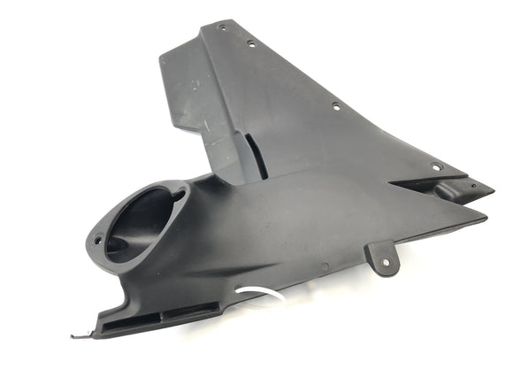 Aprilia RST 1000 Futura [2002] - Couverture du logement du filtre à air droit