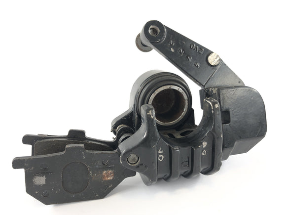 Yamaha XS 400 2A2 [1982] - тормозной суппорт с якорной пластиной