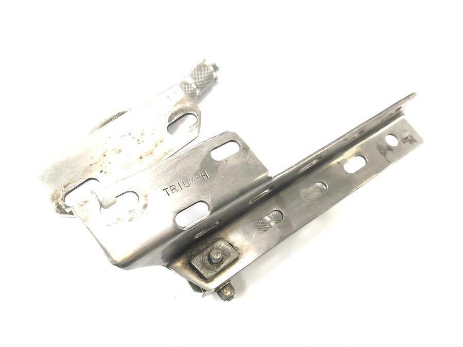 Triumph Speed Triple T509 [1998] - passenger footrest system
