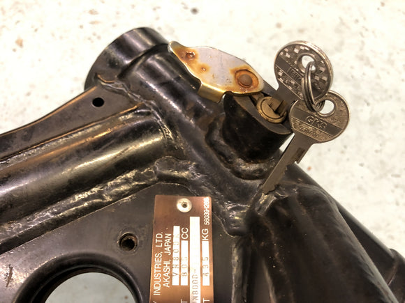 Kawasaki VN 800 Classic [2000] - Ramme med papirer