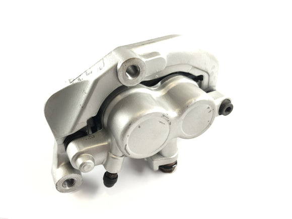 ヤマハXVS 650ドラッグスターVM02 [1998]  - 前面のブレーキキャリパー