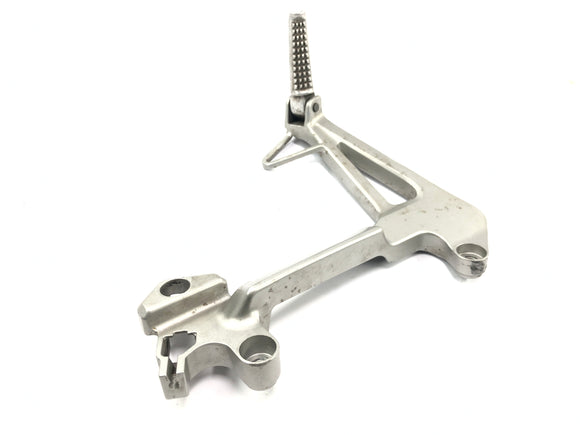 Honda VFR 800 FI RC46 [1999] - Fußraste Soziusfußraste Fußrastenhalter hinten links