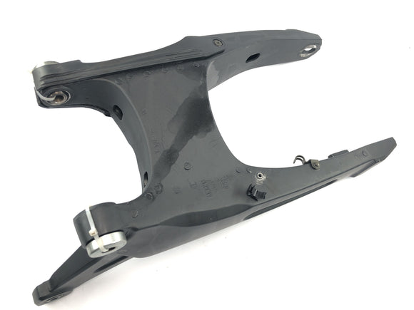 Yamaha MT 03 RM02 [2007] - Schwinge Hinterradschwinge Schwingenarm Hinterradführung