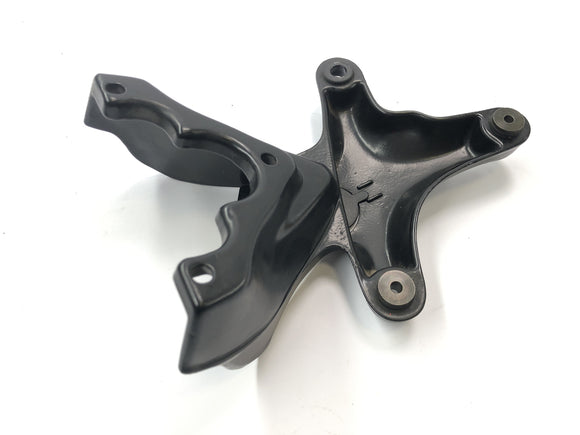 Triumph Speed ​​​​Triple T509 [1998] - rungon pidike, ohjauspään pidike, ohjaamon kiinnitys