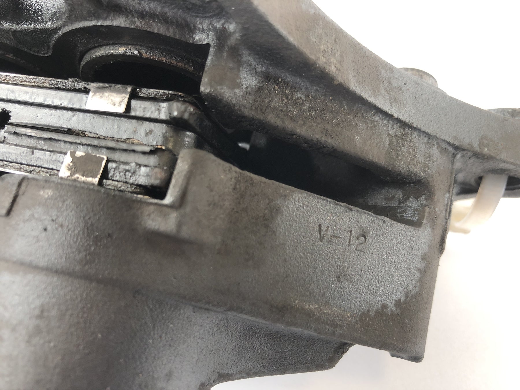 Suzuki Bandit 1200 GV75A [1998] - brake caliper front right