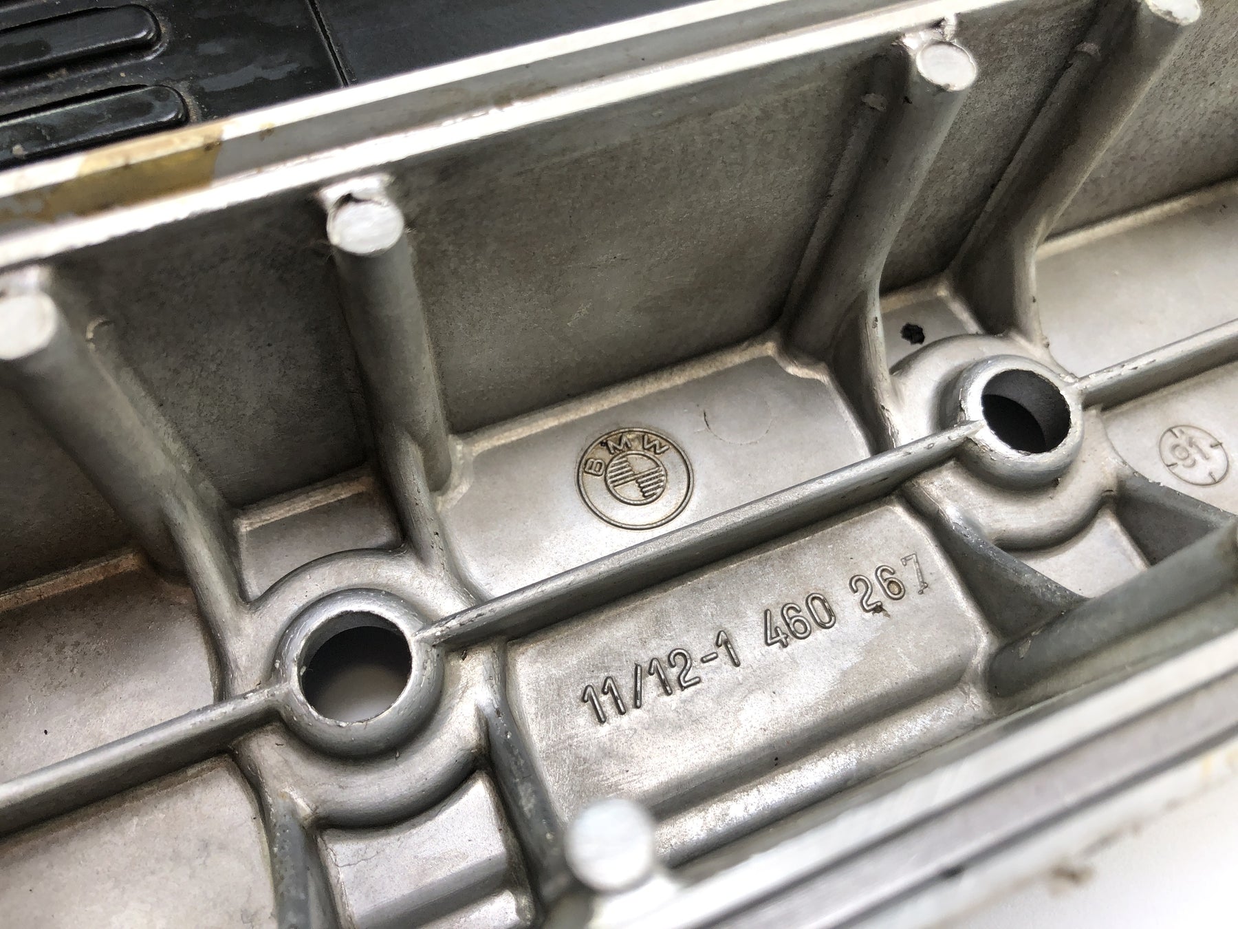 BMW K 100 RT [1988] - Valve cover engine cover